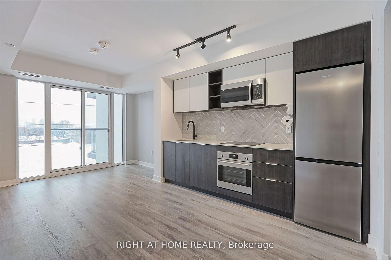 Condo for sale at 525-36 Zorra Street, Toronto, Islington-City Centre West, M8Z 4Z7 - MLS: W12195987