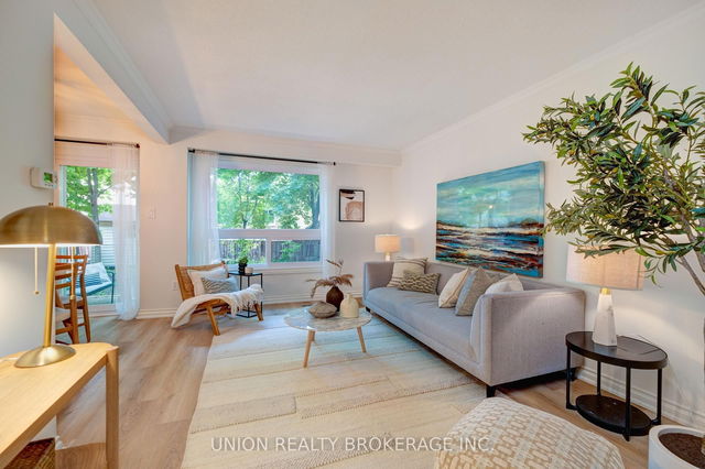2423 Brasilia Circle