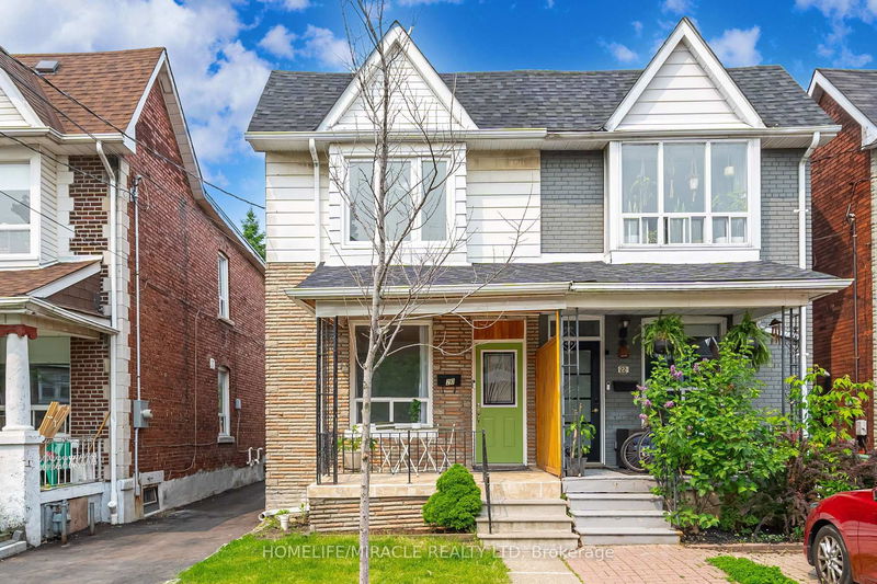 20 Royal St, Toronto - Rockcliffe-Smythe image-0-0