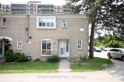 Unit 1 — 7 Gosford Blvd, Toronto - Black Creek