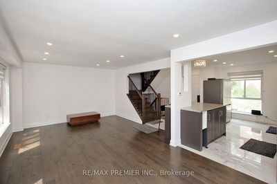 Unit 1 — 7 Gosford Blvd, Toronto - Black Creek image-0-3