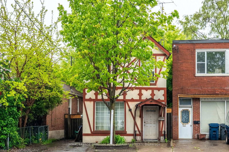 home for sale on 18 Scarlett Road