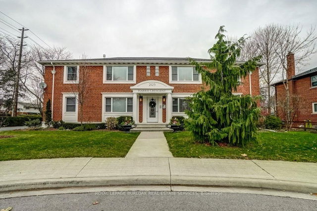 2 - 2123 Harris Crescent