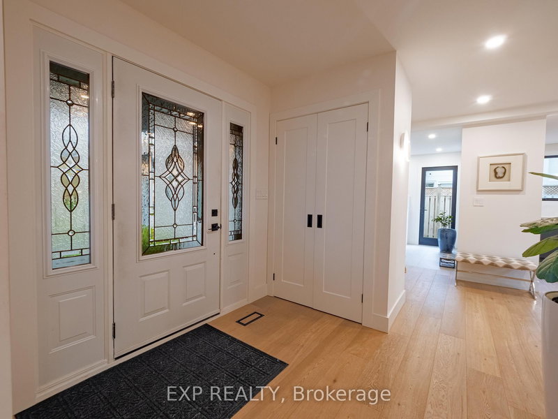 2433 Trevor Dr, Oakville, L6L 5C4 | Image 2