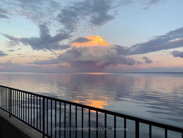 3 - 2136 Old Lakeshore Road