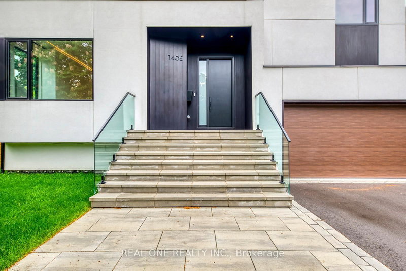 1405 ACTON Cres, Oakville, L6J 2S6 | Image 2