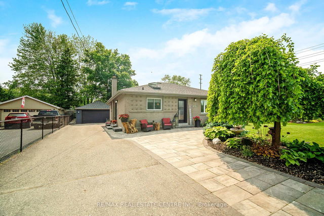 280 Bell Street