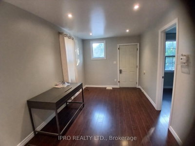367 Kipling Avenue — photo 3
