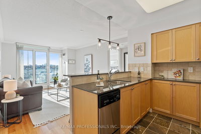 Unit 1004 — 2121 Lake Shore Blvd, Toronto - Mimico image-0-4