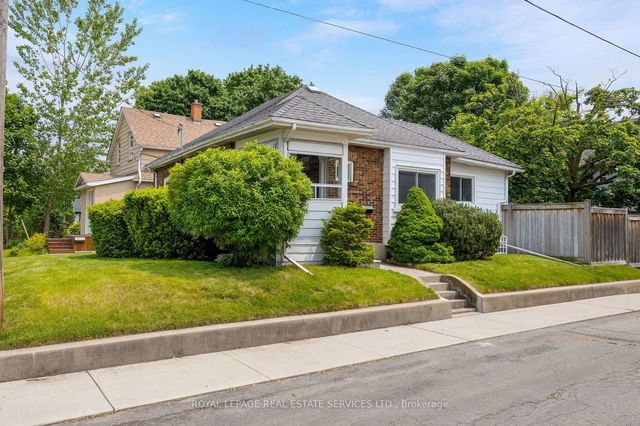 17 Daniels Street