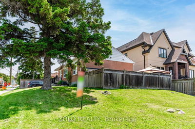 1 Forthbridge Cres, Toronto - Downsview-Roding-CFB image-0-3