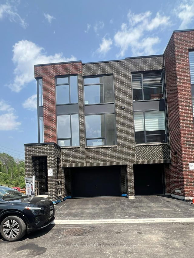 7 Taylor Court