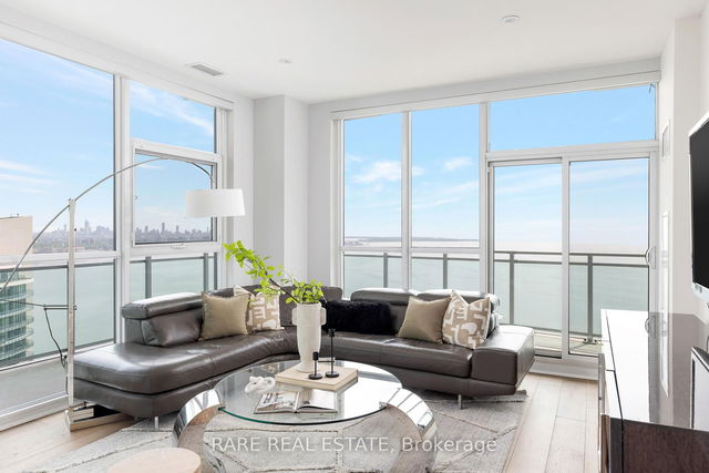 UPH4103 - 33 Shore Breeze Drive