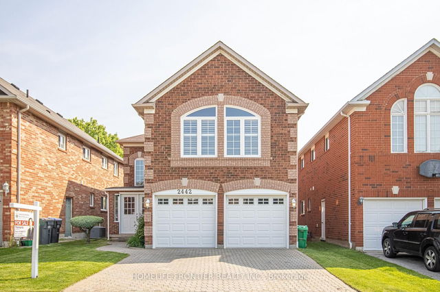 2442 Yorktown Circle