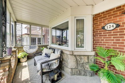 124 Branstone Rd, Toronto - Caledonia-Fairbank image-0-3