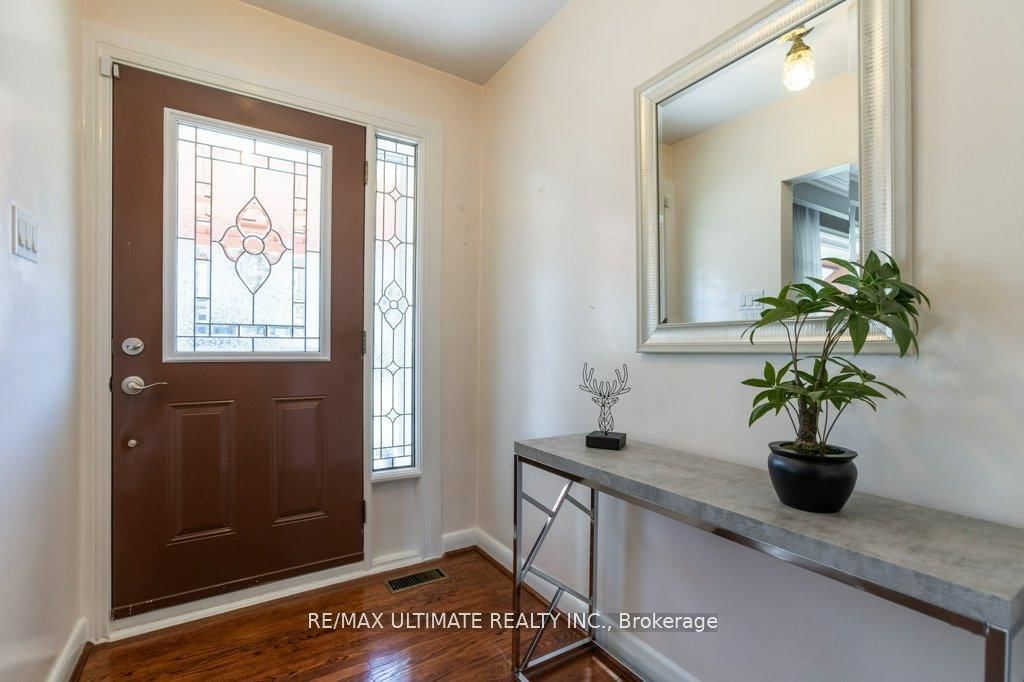 Detached House for sale at 1 Charleston Road, Toronto, Islington-City Centre West, M9B 4M6 - MLS: W12198306