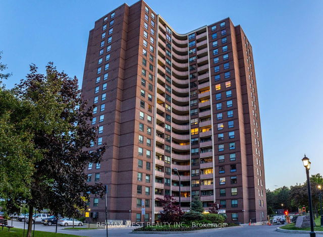 202 - 61 Richview Road