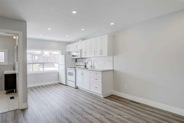 Upper - 1822 Dufferin Street