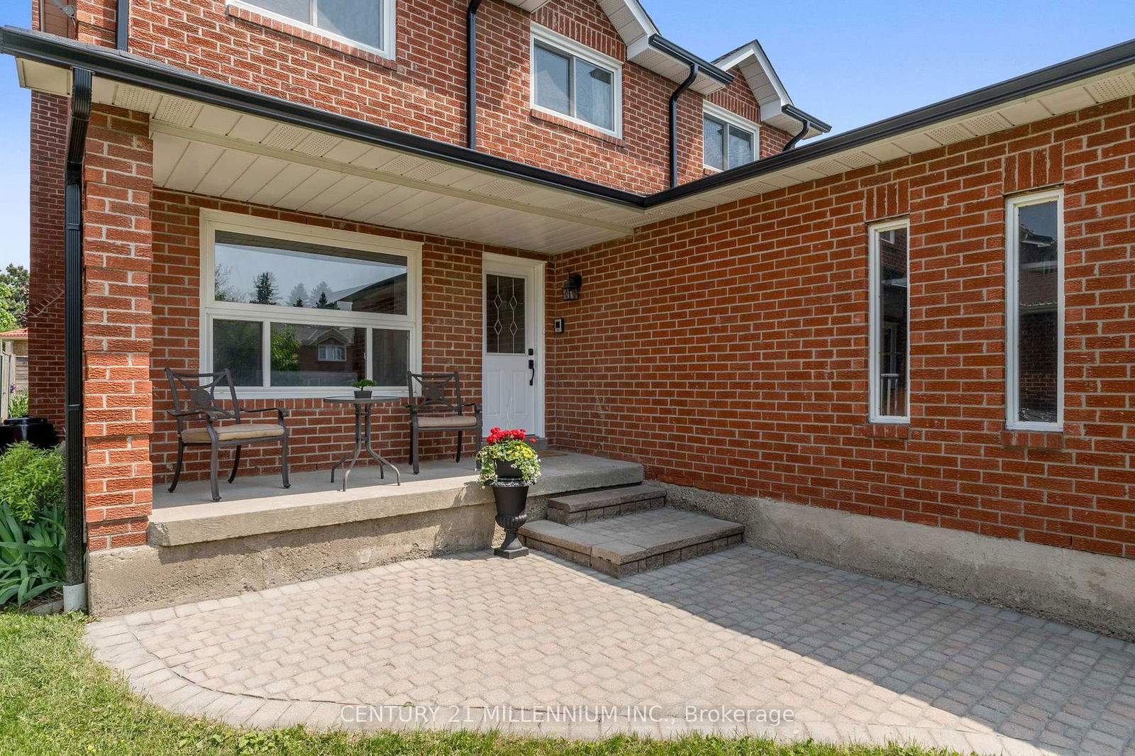 Detached House for sale at 17 Whitehaven Drive, Brampton, Ontario, L6Z 2R5 - Heart Lake West - MLS: W12198652