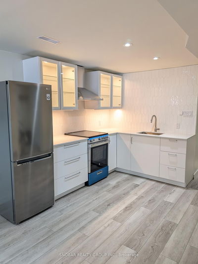 Unit BSMT — 33 Pendeen Ave, Toronto - Rockcliffe-Smythe image-0-1