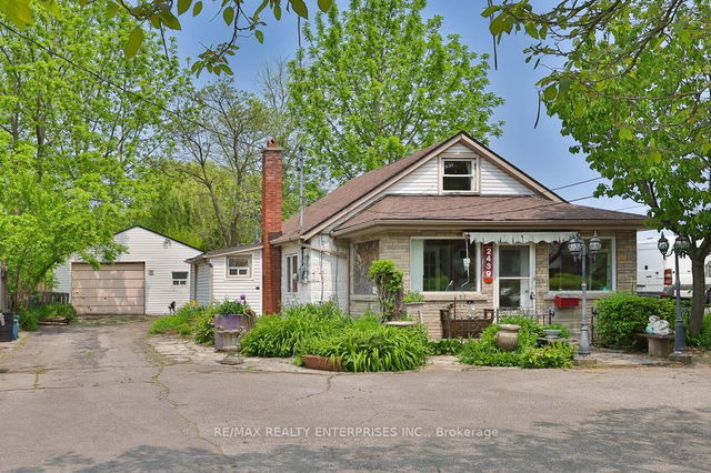 2439 Prospect Street