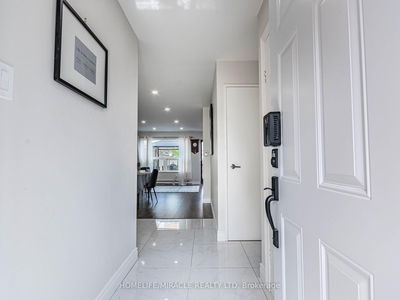 Unit 124 — 180 Mississauga Valley Blvd, Mississauga - Mississauga Valleys image-0-3