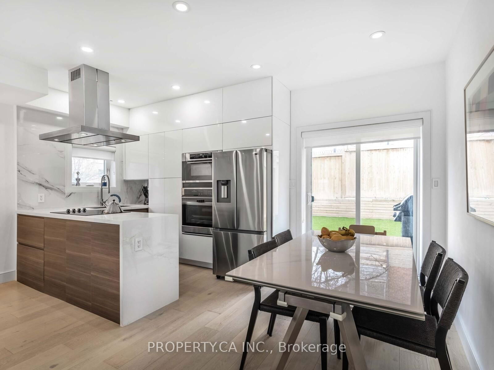 Property at 1526 Davenport