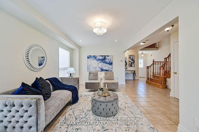 8 Willow Park Drive