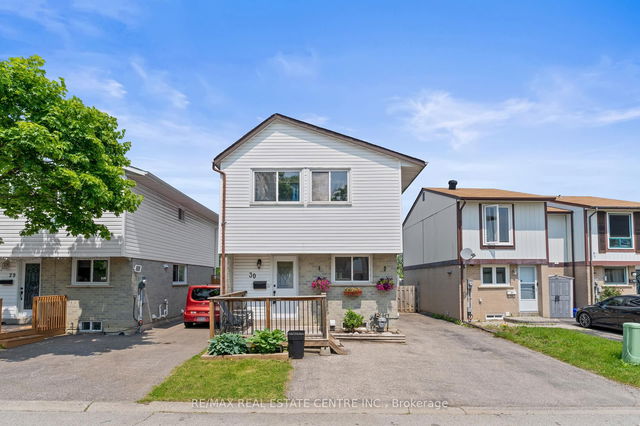 30 Gold Pine Court