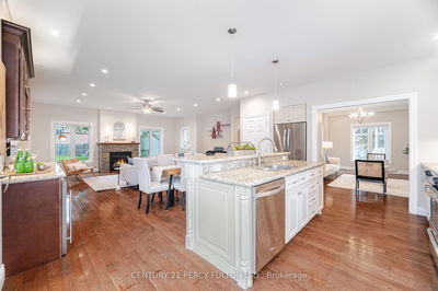 210 Main St, Halton Hills - Acton image-0-4