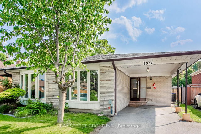 Upper - 3336 Ivernia Road