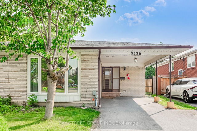 Upper - 3336 Ivernia Road