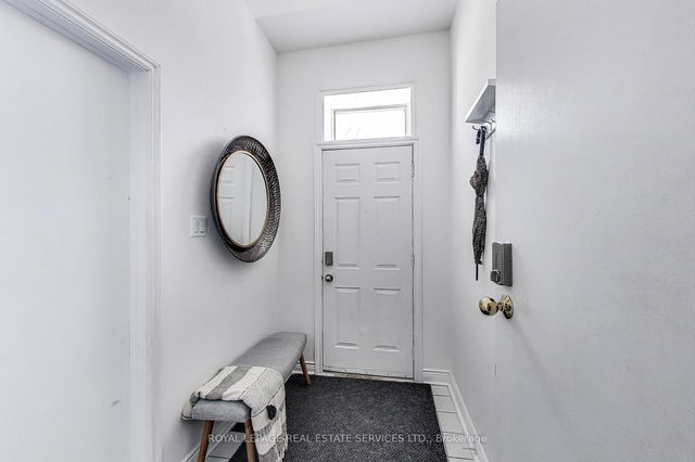 Main Floor - 478 Indian Grove