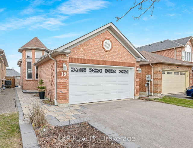 19 Silkwood Crescent