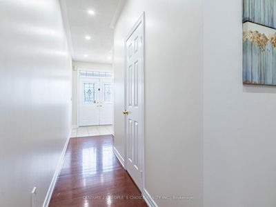 74 Crystalview Cres, Brampton - Bram East image-0-3