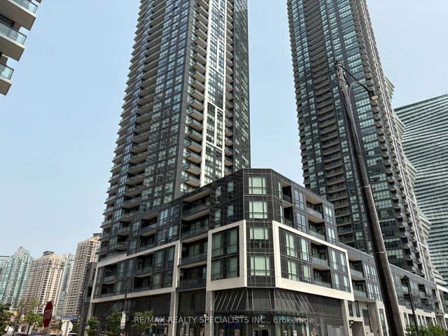 3404 - 510 Curran Place