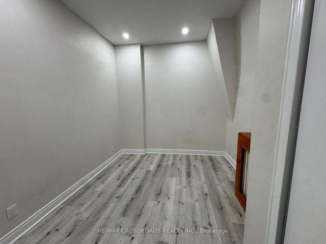 1 - 1404 Queen Street