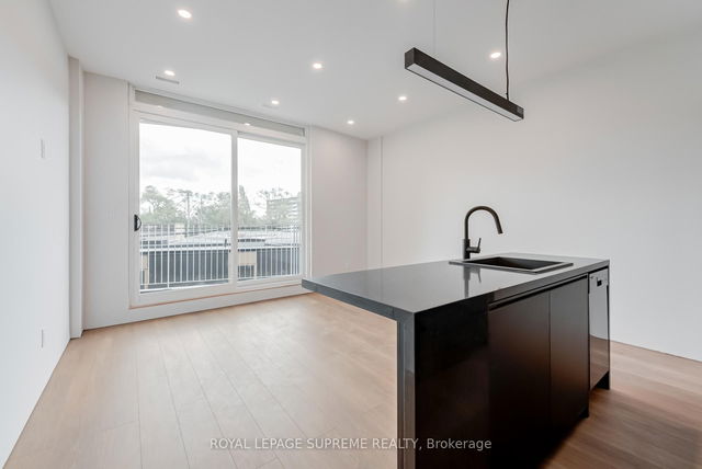 4 - 101 Bernice Crescent