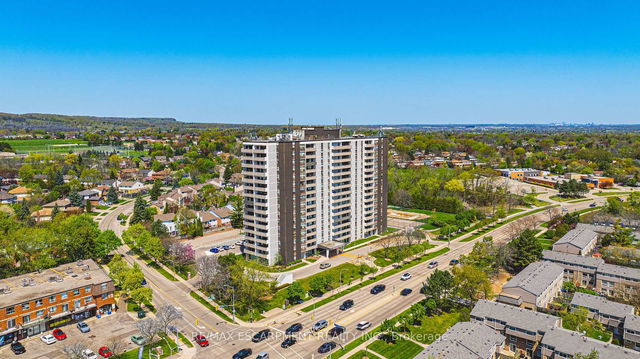 1706 - 2055 Upper Middle Road