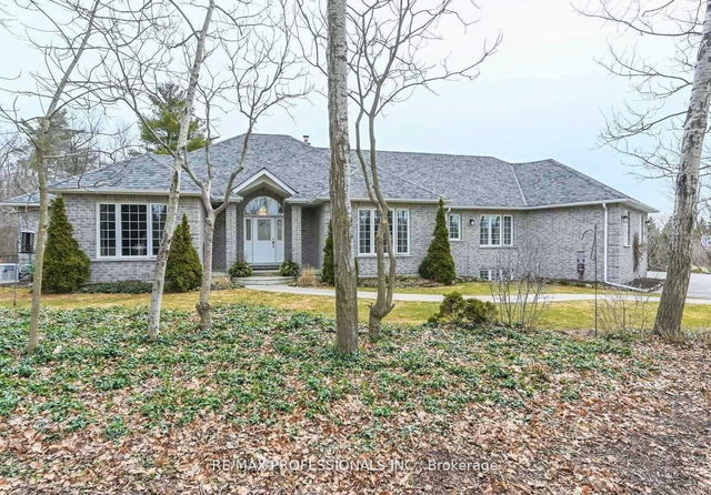 12 Deer Run Crescent