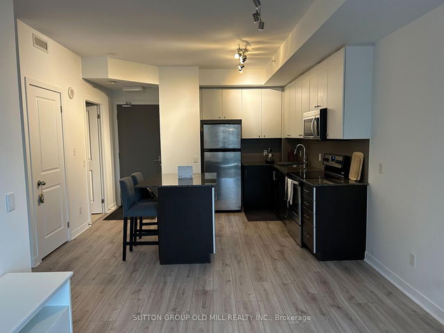 204 - 8 Fieldway Road