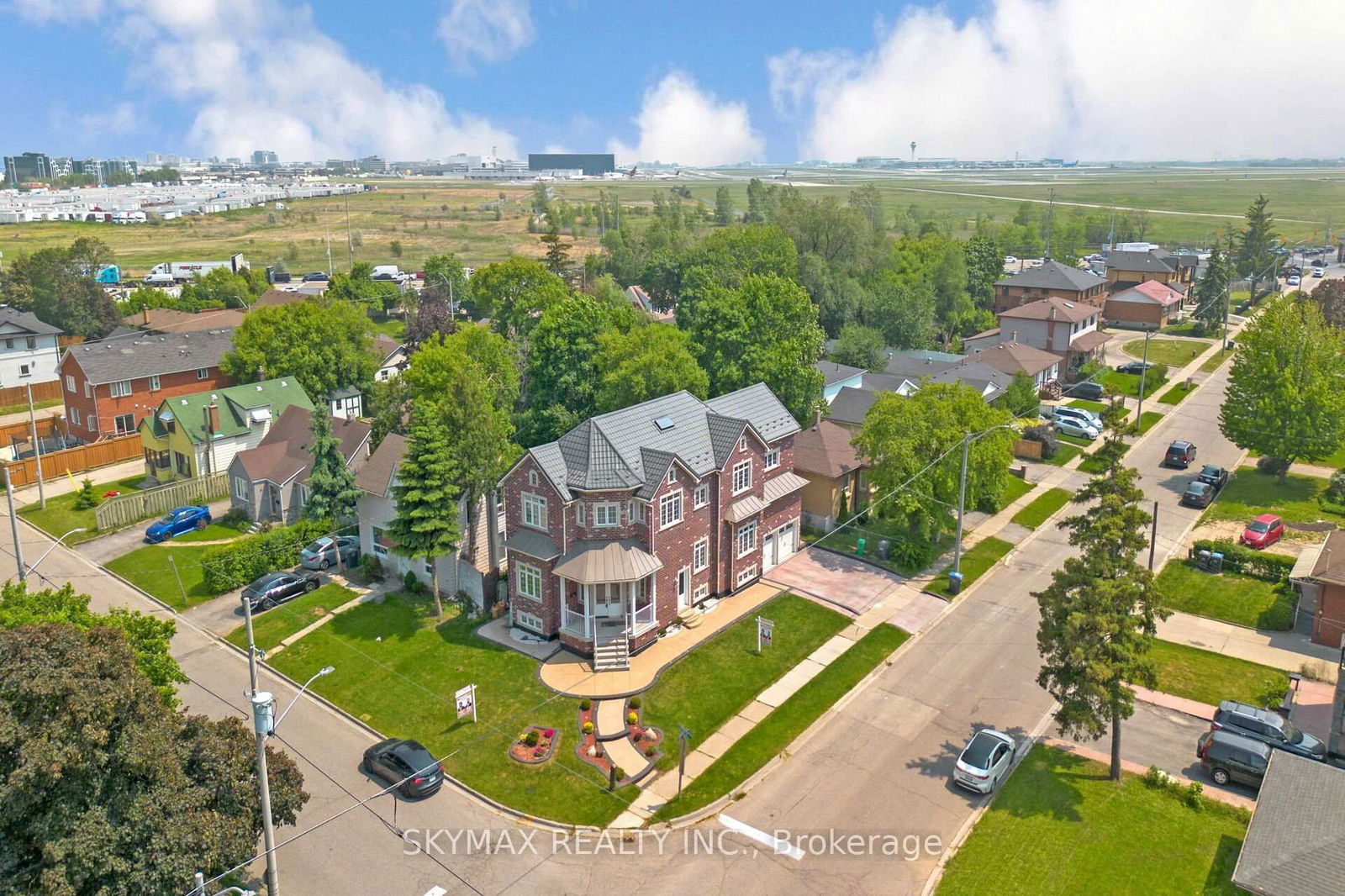 Listing Image 0