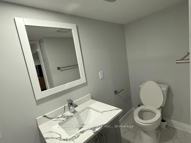 Lower Unit - 26 Gatherwood Terr, Caledon, L7C 4M5 | Image 3