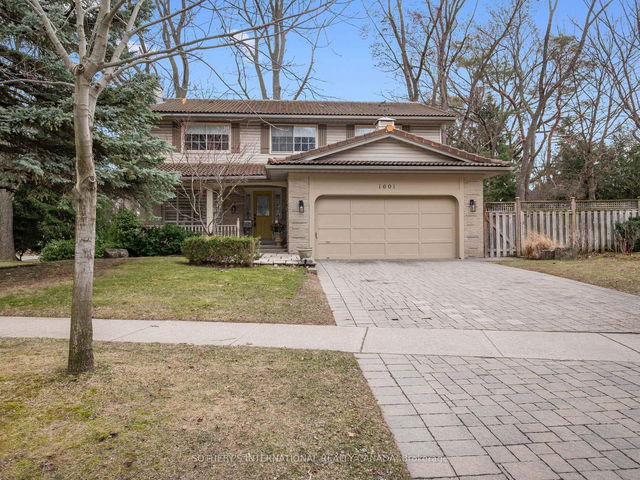 1601 Calumet Place
