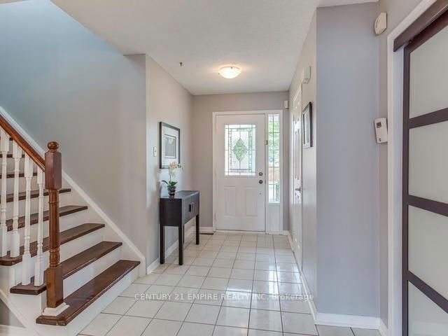 122 Muirland Crescent