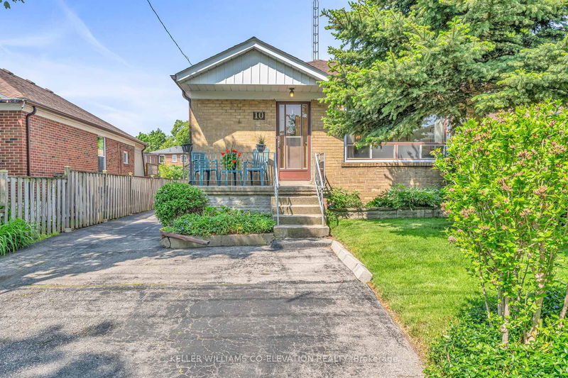 10 Robindale Ave, Toronto - Alderwood image-0-0