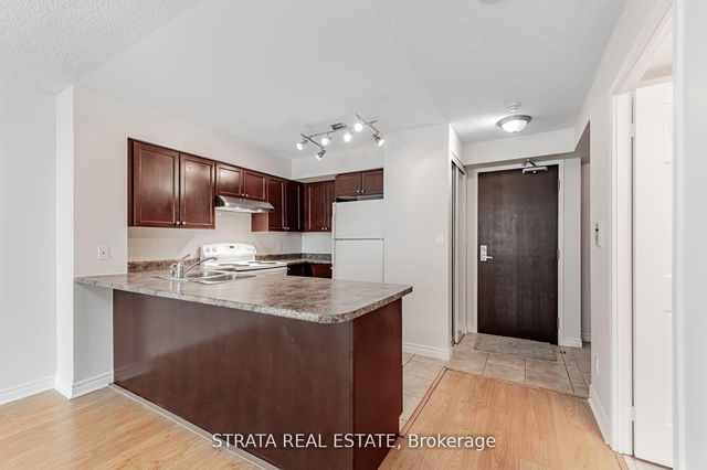 1716 - 335 Rathburn Road