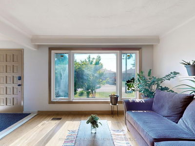 31 Charrington Cres, Toronto - Glenfield-Jane Heights image-0-4