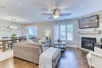 226 Churchill Rd, Halton Hills - Acton image-0-3