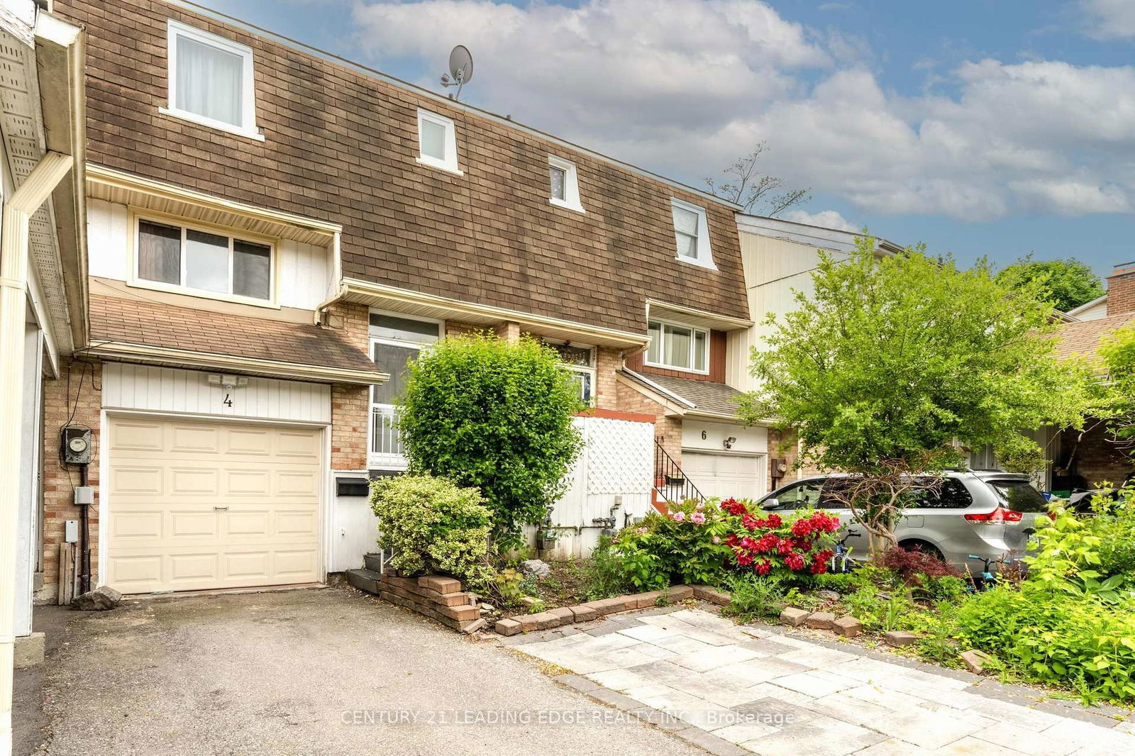Townhouse for sale at 4 Chambers Court, Brampton, Ontario, L6Z 1J1 - Heart Lake East - MLS: W12200946